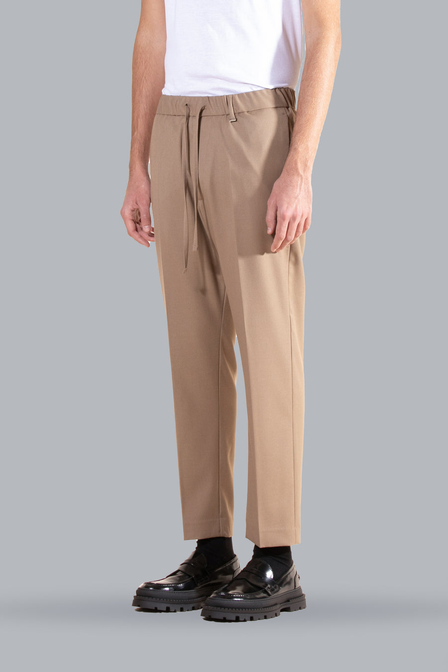 Pantalone regolare con laccio - Beige