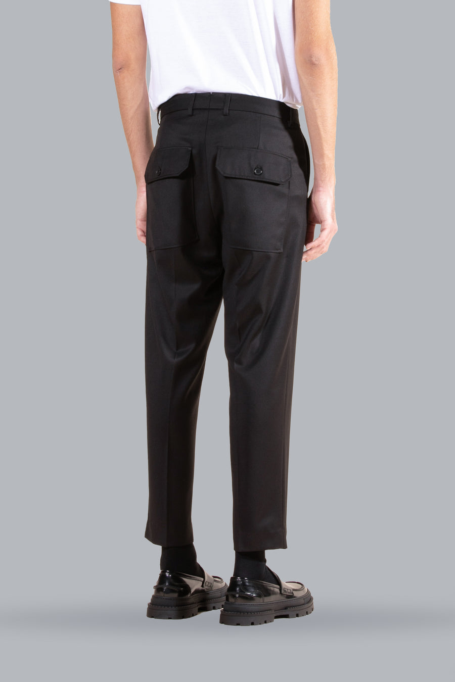 Pantalone regolare con tasconi retro - Nero