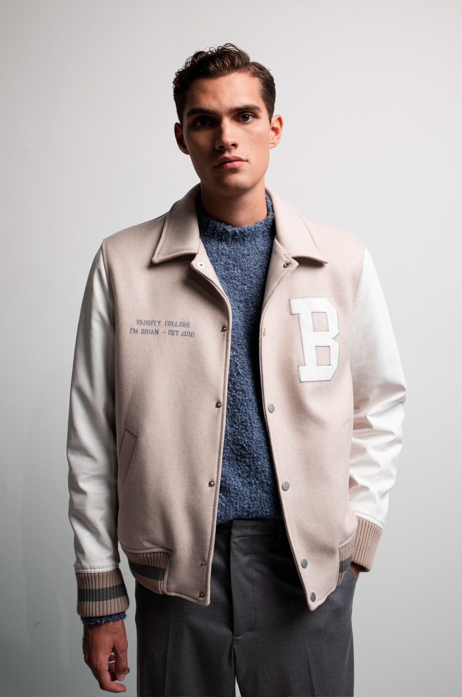 Bomber varsity in misto lana con patch - Beige